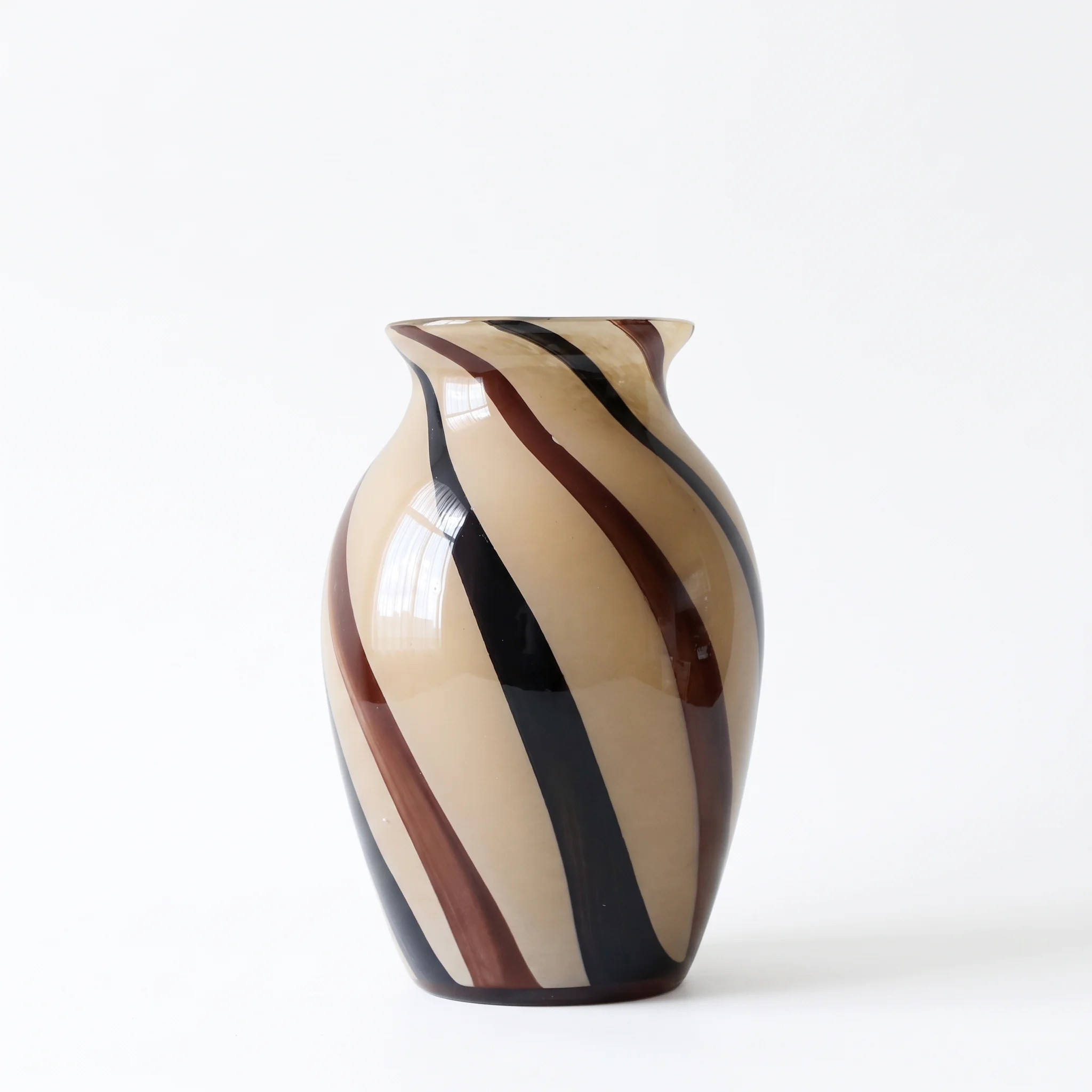 Swirl Amber – Handcrafted Glass Art Vase