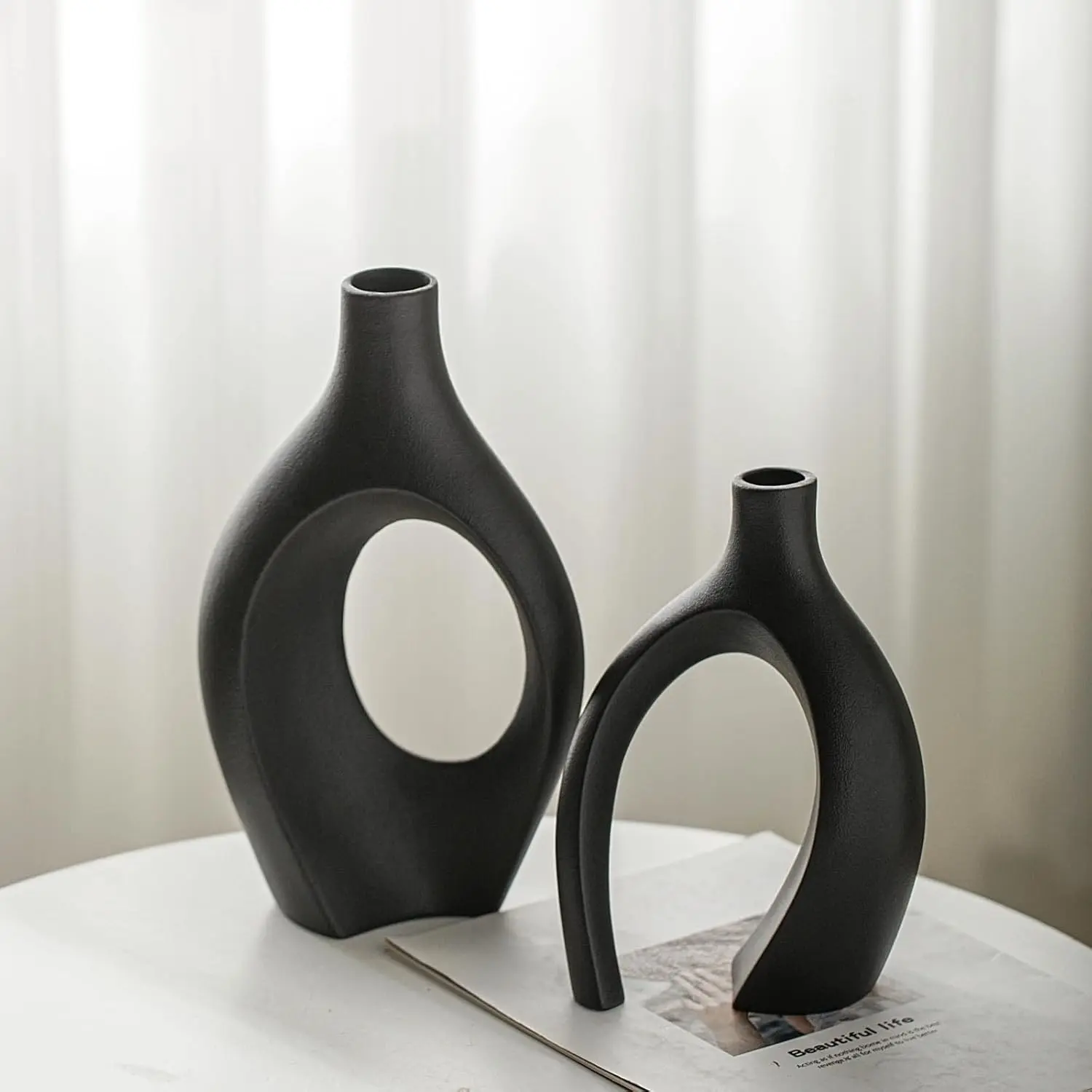Lvases Snuggle Hollow Modern Ceramic Vase Set of 2, Mid Century Nordic Aesthetic Decorative Vase Decorative Vases for Home Table Decor (Matte Black)