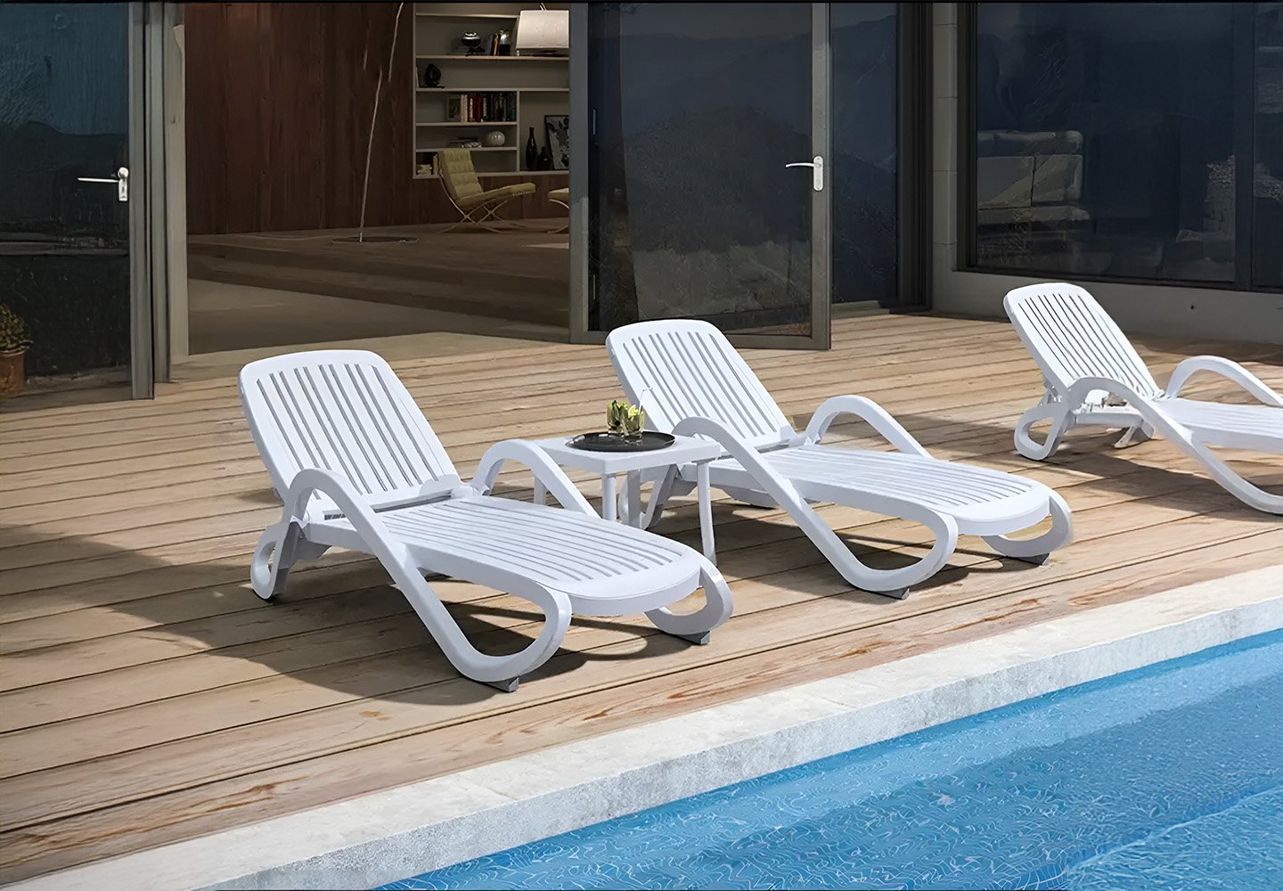 CHAISE LONGUE DE PISCINE BLANCHE