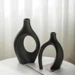 Ensemble de 2 vases en céramique modernes Lvases Snuggle Hollow, vases décoratifs esthétique nordique du milieu du siècle pour la décoration de table à la maison (noir mat) – Image 2