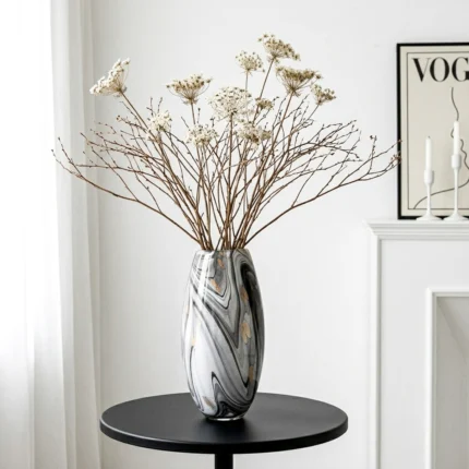 Vase en Céramique Moderne Effet Marbre - Vase Décoratif à Motifs Tourbillonnants Gris, Blanc et Or pour Fleurs et Branches Séchées.