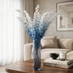 Vase en Verre Texturé Bleu Ombre Moderne avec Tiges de Baies Flockées - Grand Arrangement Floral pour la Décoration Intérieure.