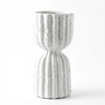 Vase en Céramique Moderne à Cannelures et Finition Mouchetée - Pièce Centrale Décorative Forme Sablier Crème pour Salon – Image 2