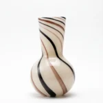 Courbe Graphique – Vase Artisanal en Verre Soufflé à Col Élancé – Image 2
