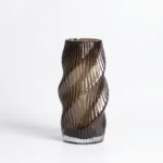 Vague Fumée – Grand Vase Artisanal en Verre Soufflé à Motif Torsadé – Image 2